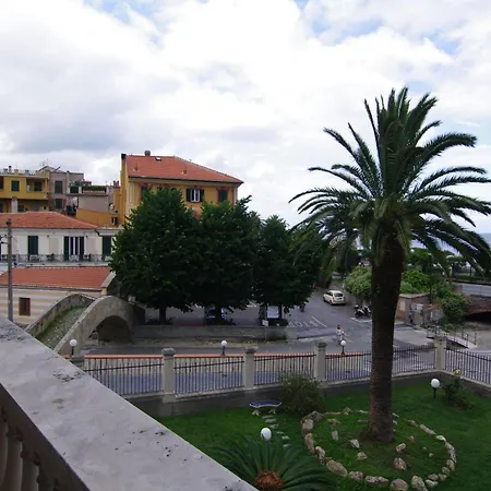 מלון Mp נולי